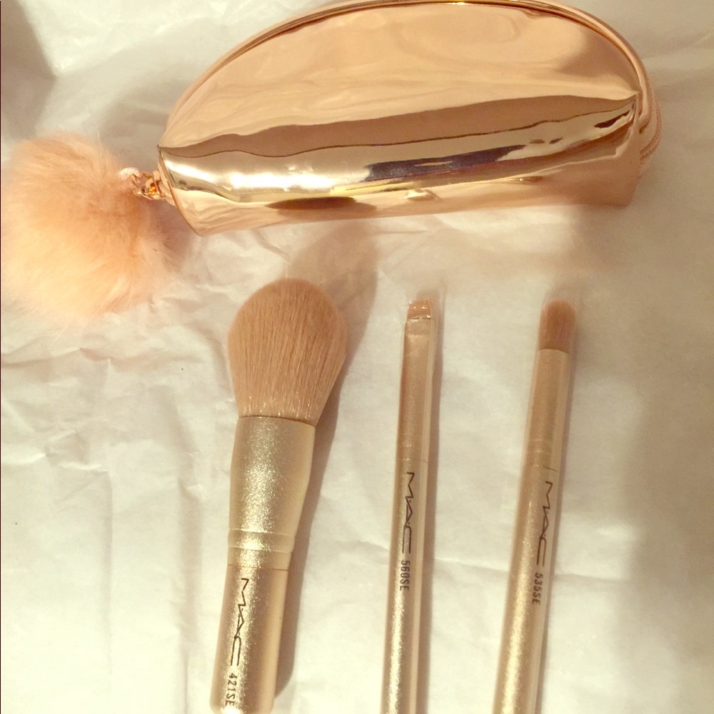 Mac travel brush set